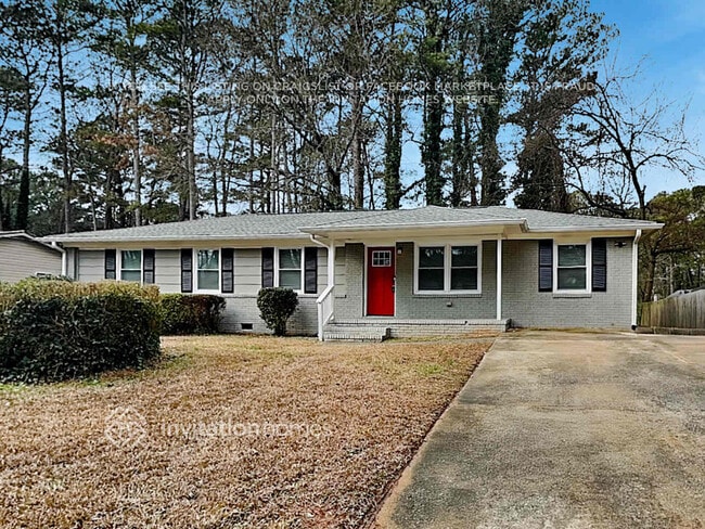 Building Photo - 415 Plainville Dr SW