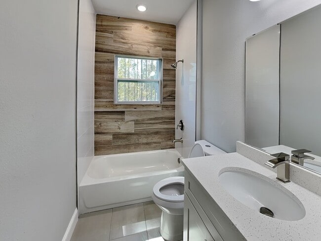 Photo - 7669 N Paris Dr