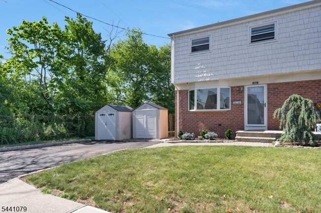 Photo - 640 Desota Dr
