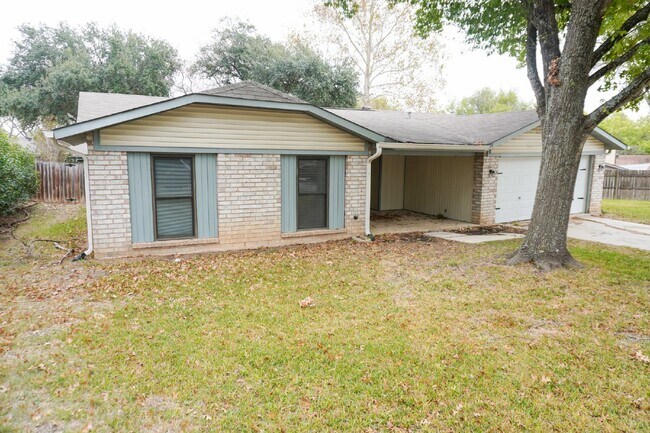 Photo - Spacious 4 Bedroom Home in Briarwick