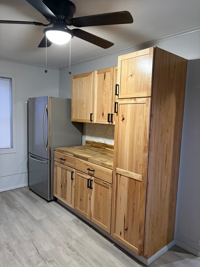 Photo - 637 Prangley Ave