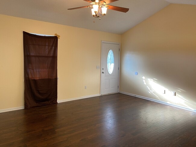 Photo - 15 Patricia Ln