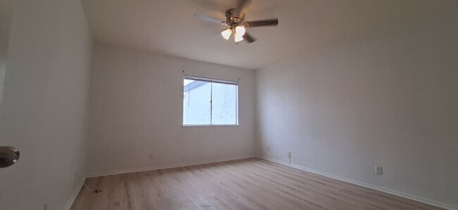 Photo - 1455 E Katie Ave