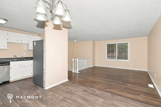 9423 Big Ben Cir