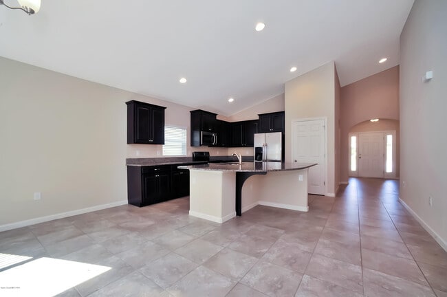 Photo - 1183 Musgrass Cir