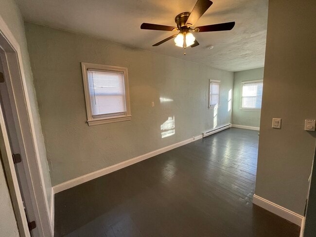 Photo - 14 Hartford Ave E