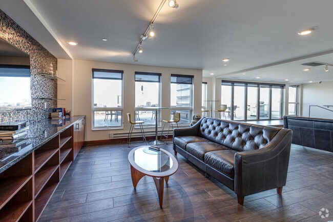 Sky Lounge