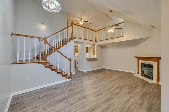 Photo - 3711 Apple Grove Cir