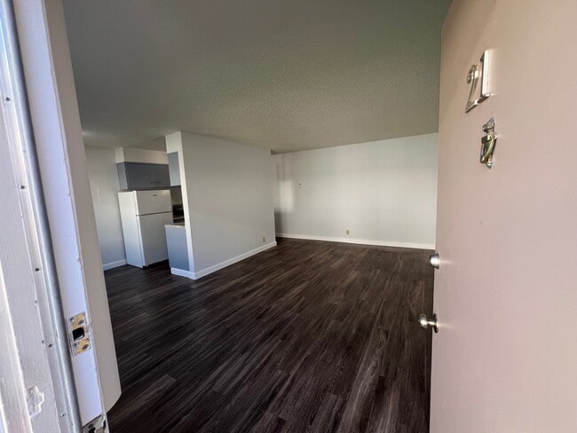 Photo - 2383 Arden Wy Unidad 21