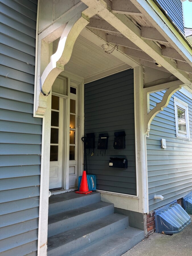 This is the main entrance for all units. - 1521 South Center Street Unit Apt 4