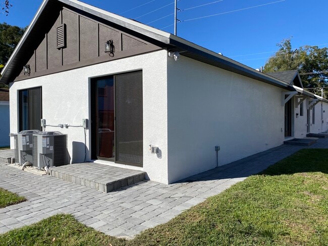 Photo - 2336 E Jersey Ave Unidad 2338