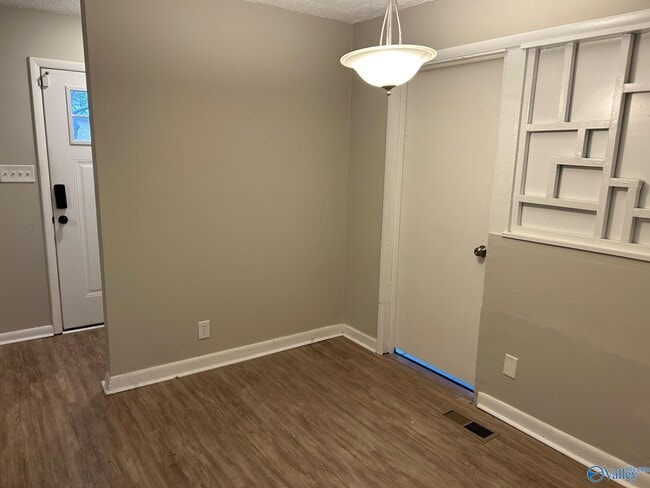 Photo - 3721 Broadmor Rd NW