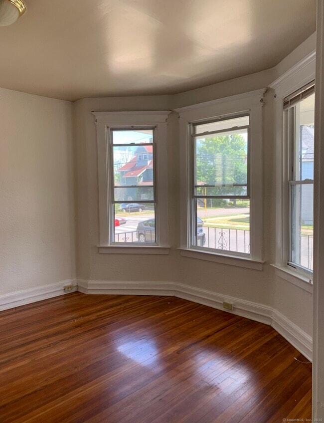 Photo - 83 Thomas St Unit 1