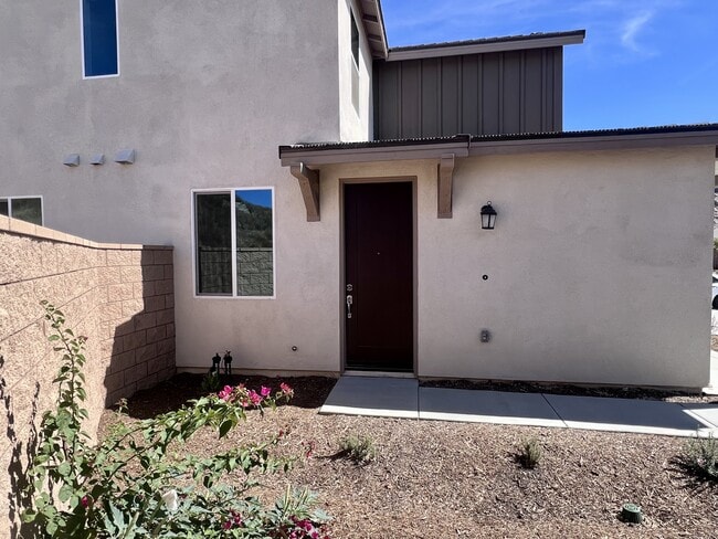 Building Photo - 30284 Truckee Cir Rental
