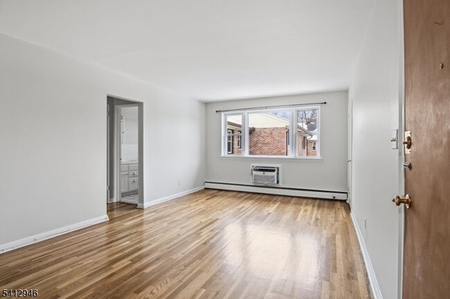 Photo - 741 Bloomfield Ave Unit 2B