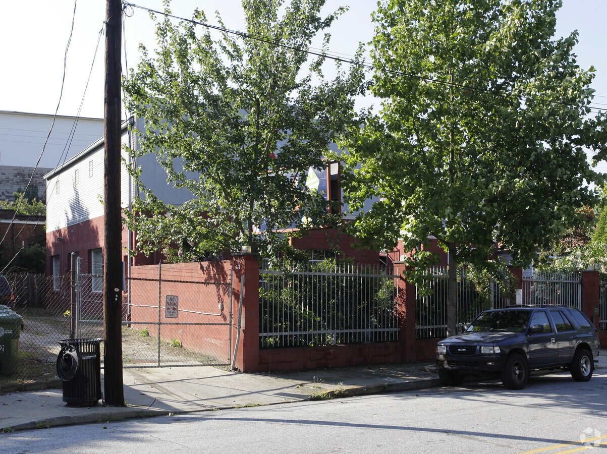 Photo - Auto Body and Paint Shop Lofts