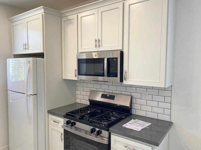 10884 Sabre Hill Dr Unidad 308