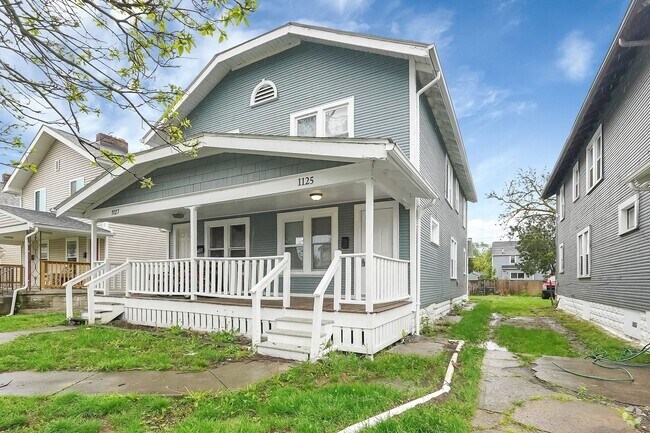 Building Photo - 1125-1127-1127 E 20th Ave Unit 1125 Rental