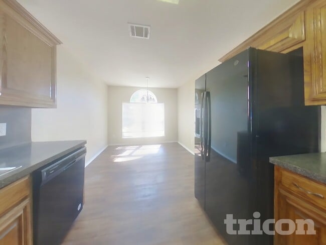 Photo - 621 Babbling Brook Dr