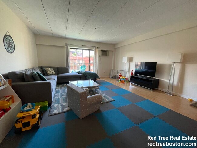 135 Pleasant St Unit 601
