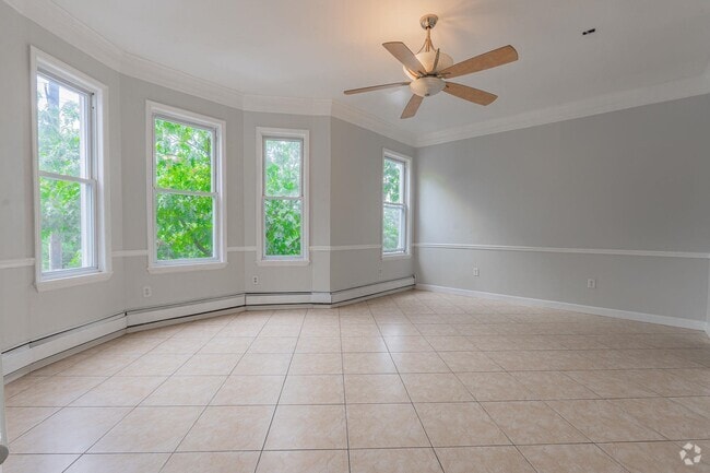 Building Photo - 12 Carlton Ave Rental
