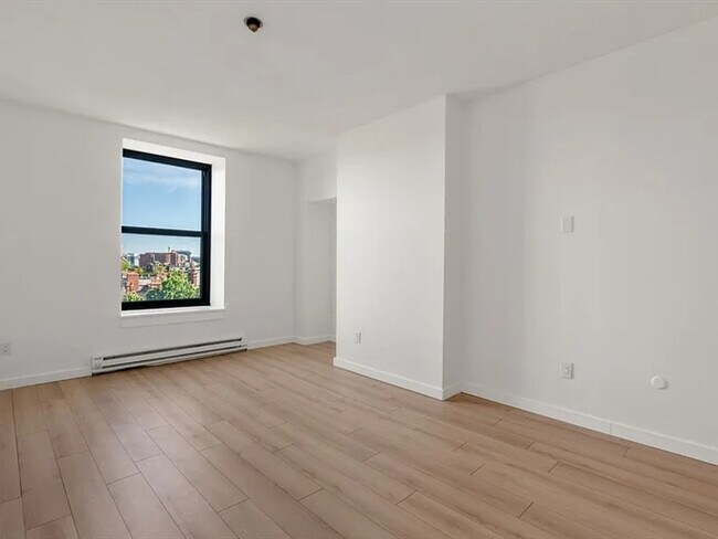 160 Commonwealth Ave Unit 616