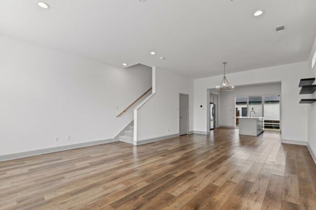 Photo - 3136 Wayside Ave