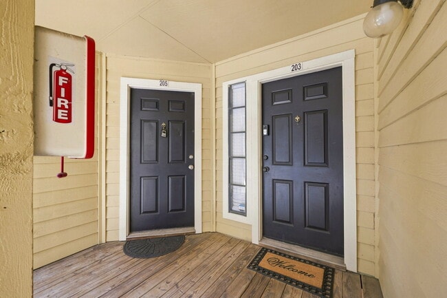 8630 Mallard Reserve Dr Unit 203