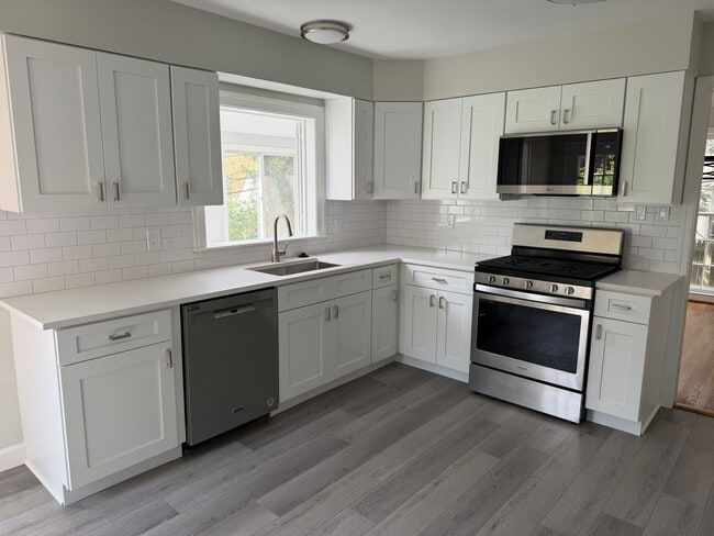 Photo - Lovely Home In Sought After Westmoreland Hills