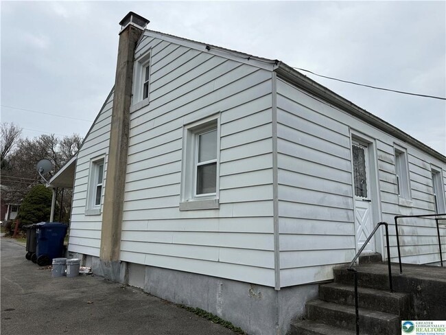 Photo - 5029 Grammes Rd