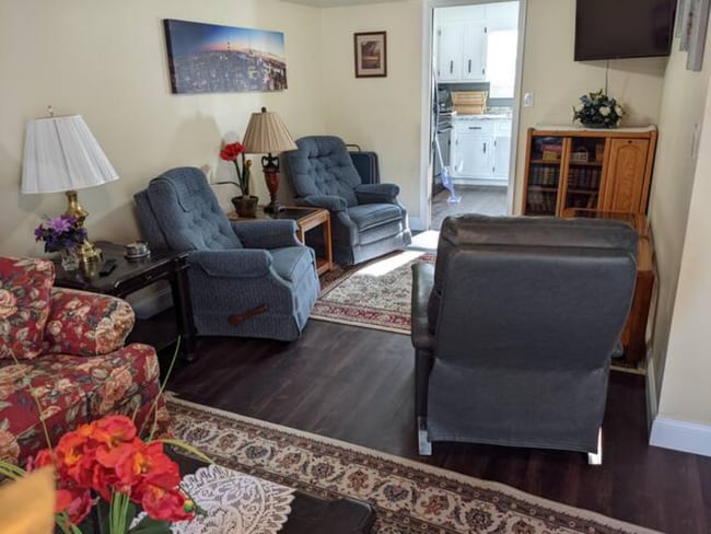 9003 Mahogany Row SE Unit B