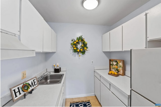 Photo - Two Bedroom Apartment Available At Barracks West