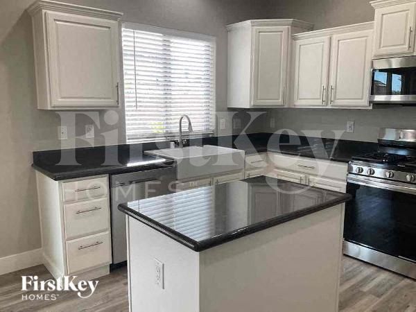 Photo - 109 Lovage Street