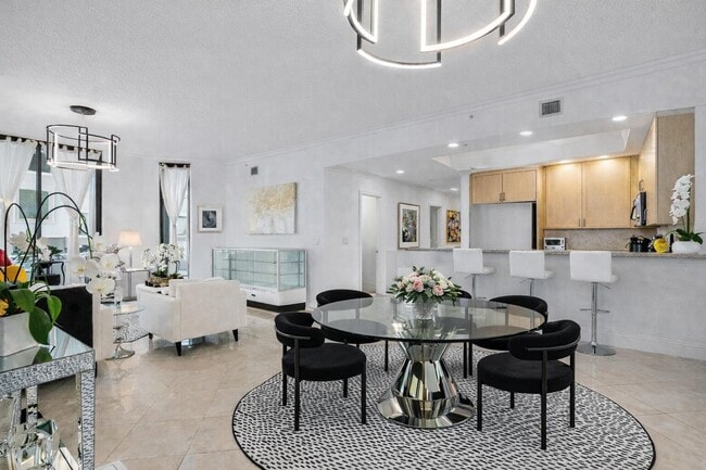 Photo - 701 S Olive Ave Unit 928