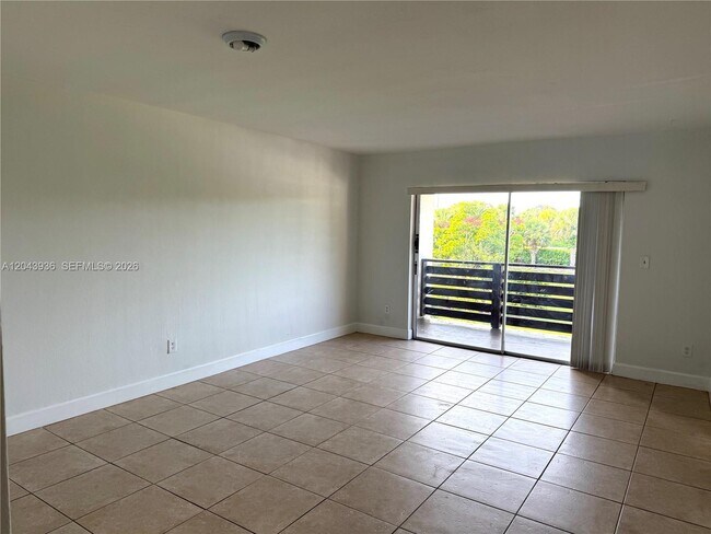7477 SW 82nd St Unit C318