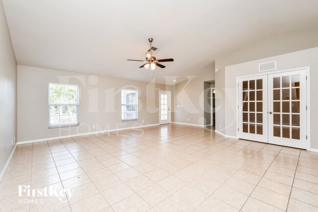 Photo - 1220 Bayou St E