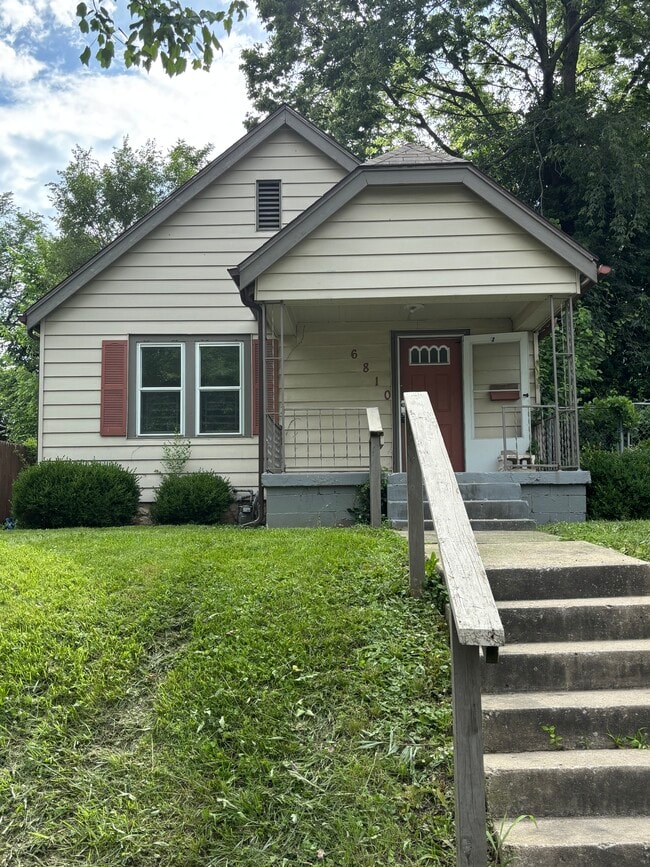 Photo - 6810 S Benton Ave House