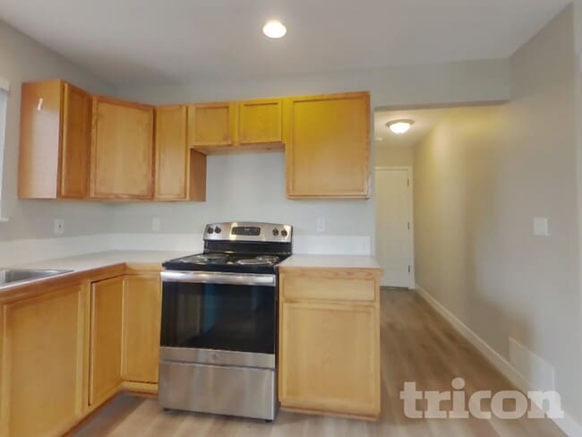 Photo - 500 N 28th Ave