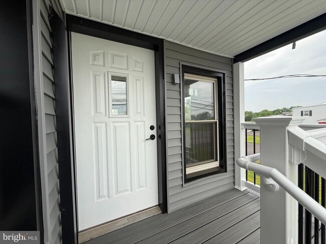 Building Photo - 266 W Ridge Pike Unit 2