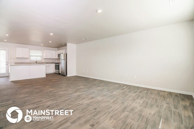 Photo - 24 Bellini Dr