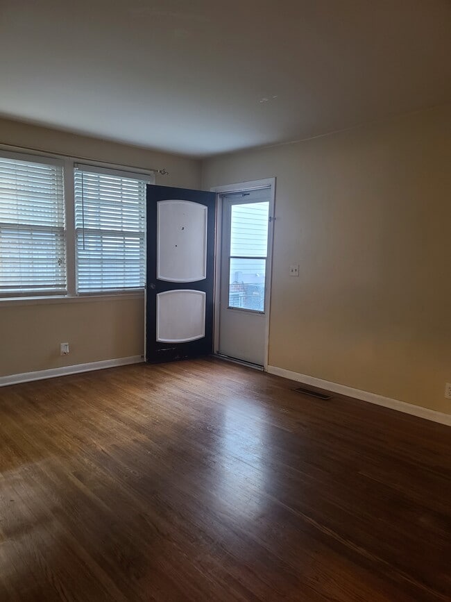 Photo - 2907 W Linden Ave Unit B