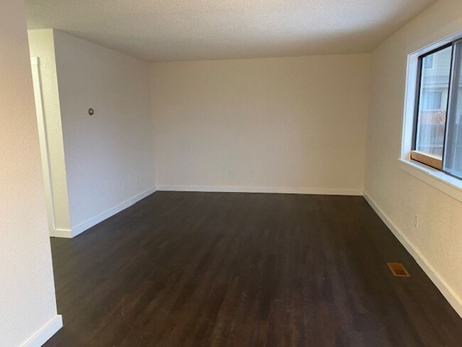 Photo - 145 Bohl Ave