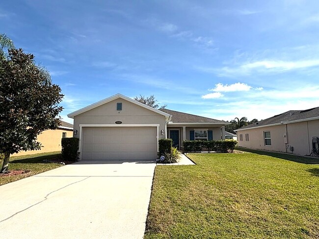 Beautiful 3 Bedroom Home in Port Orange! - Beautiful 3 Bedroom Home in Port Orange!