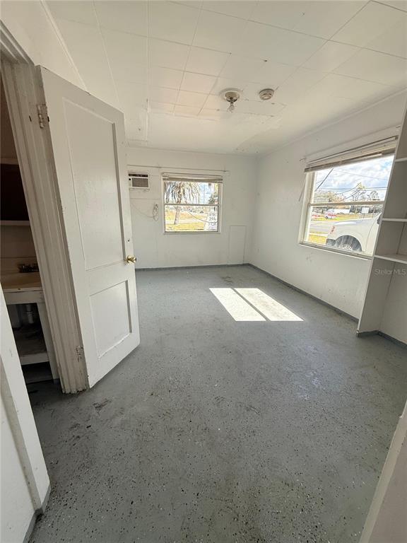 Photo - 1949 E Duval St