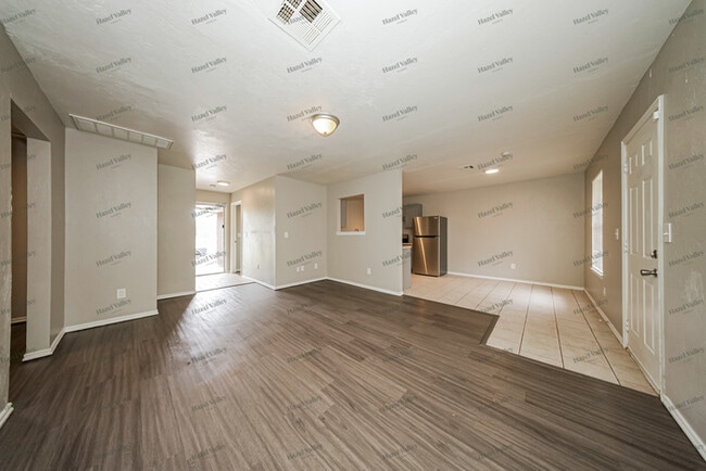 Photo - 628 SE 13th St