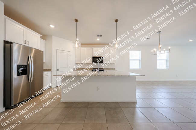 Photo - 3380 N Camden Dr