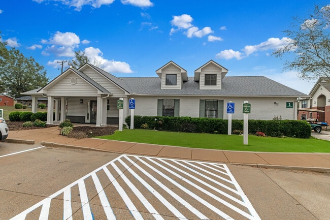 Leasing Office entrance - Chapel Ridge Martin