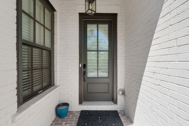 Photo - 134 Britten Pass