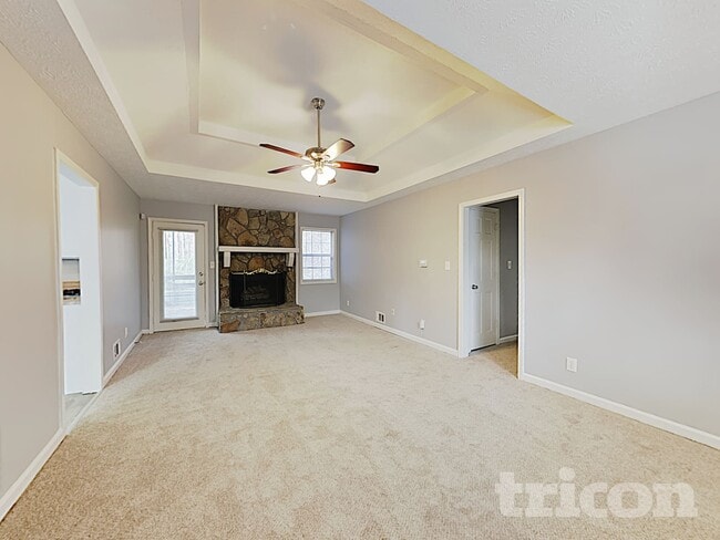 Photo - 110 Springvalley Way