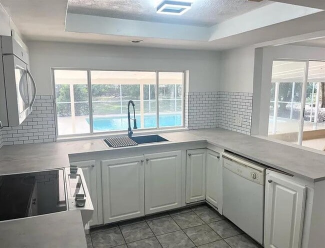 11631 Seminole Dr